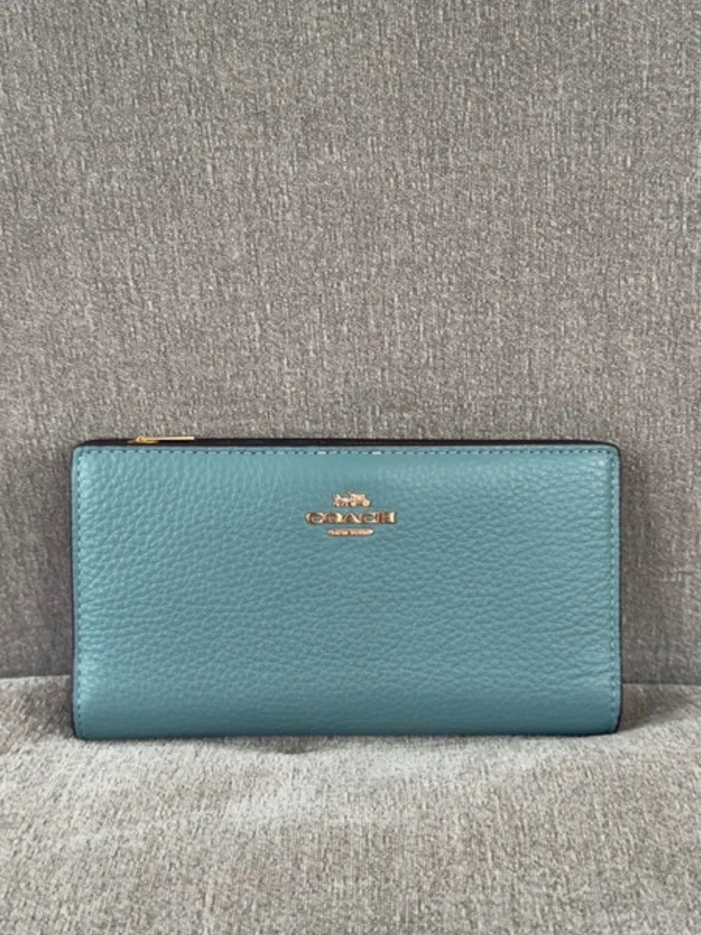 Coach classic tote